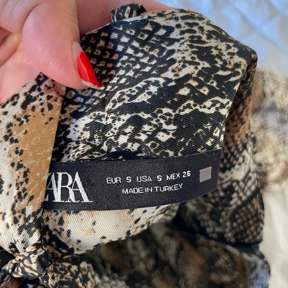 Zara snake print mini ruffle skorts - Picture 8 of 9
